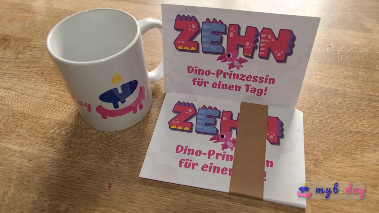 Ein Set Geburtstagskarten mit Tasse aus dem Shop.